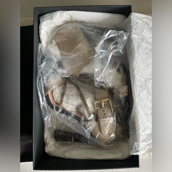 Calvin Klein Collection - Picture 9 of 9